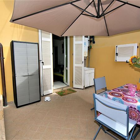 Casa Chiara In Centro Con Corte Privata San Benedetto del Tronto Exterior foto